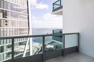 900 Biscayne Blvd, Miami, FL 33132 - Photo 1