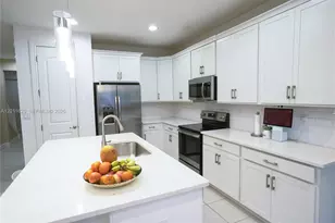 10111 Akenside Dr, Boca Raton, FL 33428 - Photo 5