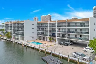 3868 NE 169th St, North Miami Beach, FL 33160 - Photo 3