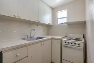 8510 NW 30th Pl, Miami, FL 33147 - Photo 13