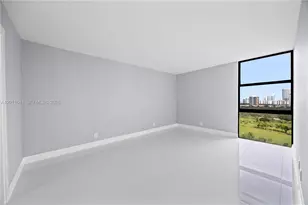 20335 W Country Club Dr, Aventura, FL 33180 - Photo 11