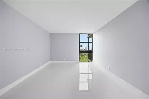 20335 W Country Club Dr, Aventura, FL 33180 - Photo 17