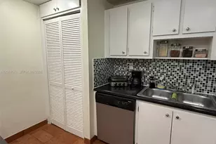 20441 NE 30th Ave, Aventura, FL 33180 - Photo 7