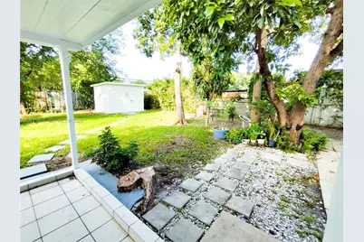 435 NW 127th St, North Miami, FL 33168 - Photo 13