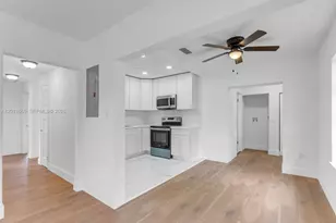 520 NW 32nd Pl, Miami, FL 33125 - Photo 9