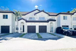 8902 NW 109th Ct, Doral, FL 33178 - Photo 3