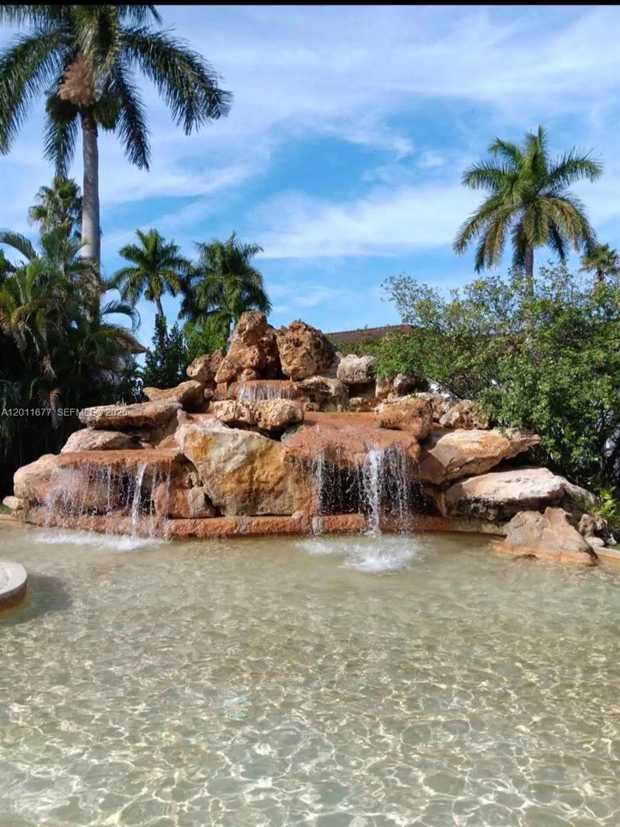 9490 SW 77th Ave #N6 - 9490 SW 77th Ave #N6, Miami, FL 33156 Luxury Property | Jose Angel Pina