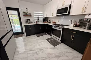 315 W 62nd St, Hialeah, FL 33012 - Photo 5