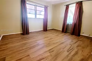 1124 NE 7th St, Hallandale Beach, FL 33009 - Photo 15