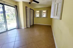 1124 NE 7th St, Hallandale Beach, FL 33009 - Photo 21