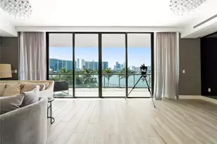 3300 NE 188th St, Aventura, FL 33180 - Photo 13