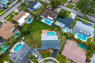 510 NW 97th Terrace, Pembroke Pines, FL 33024 - Photo 41