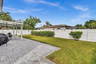 100 NW 8th Ave, Hallandale Beach, FL 33009 - Photo 53