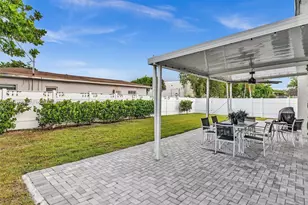100 NW 8th Ave, Hallandale Beach, FL 33009 - Photo 47