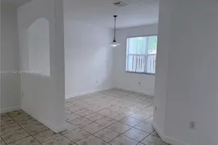 8720 NW 111th Ct, Doral, FL 33178 - Photo 5