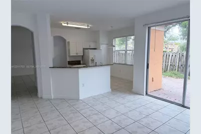 8720 NW 111th Ct, Doral, FL 33178 - Photo 9