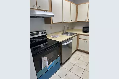 7160 NW 179th St #309, Hialeah, FL 33015 - Photo 5