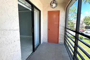 871 NE 207th Terrace, Miami, FL 33179 - Photo 31