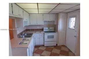 1351 NE 191st St, Miami, FL 33179 - Photo 3