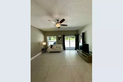 1113 NW 97th Dr, Coral Springs, FL 33071 - Photo 5