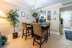 9491 Evergreen Pl, Davie, FL 33324 - Photo 13