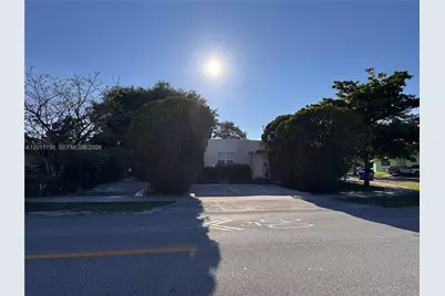 5800 Taylor St #2, Hollywood, FL 33021 - Photo 1