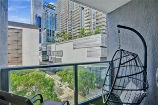 31 SE 6th St, Miami, FL 33131 - Photo 21