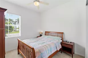 980 SW 171st Terrace, Pembroke Pines, FL 33027 - Photo 23