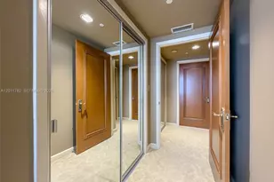 2000 Island Blvd, Aventura, FL 33160 - Photo 19