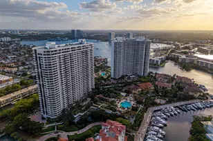 2000 Island Blvd, Aventura, FL 33160 - Photo 63