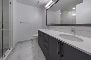 19401 W Dixie Hwy, Miami, FL 33180 - Photo 27