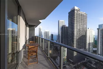 55 SW 9th St #3404, Miami, FL 33130 - Photo 1