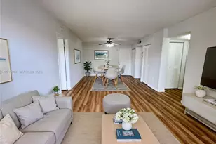 8240 SW 210th St, Cutler Bay, FL 33189 - Photo 5