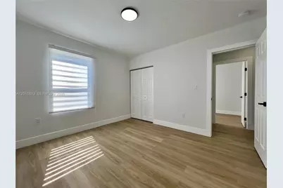 2370 NW 96th St, Miami, FL 33147 - Photo 9