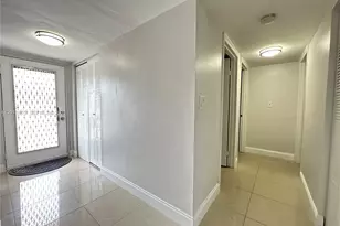 9370 SW 8th St, Boca Raton, FL 33428 - Photo 11