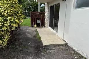 8601 SW 94th St, Miami, FL 33156 - Photo 9