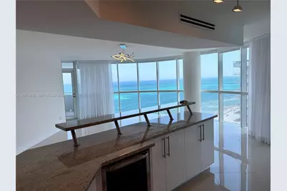 6301 Collins Ave #2203, Miami Beach, FL 33141 - Photo 7
