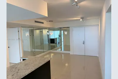 6301 Collins Ave #2203, Miami Beach, FL 33141 - Photo 9