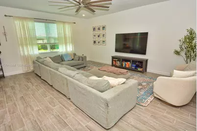 12262 SW Roma Cir, Port Saint Lucie, FL 34987 - Photo 11