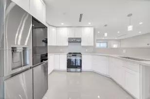 15730 SW 87th Ct, Palmetto Bay, FL 33157 - Photo 11