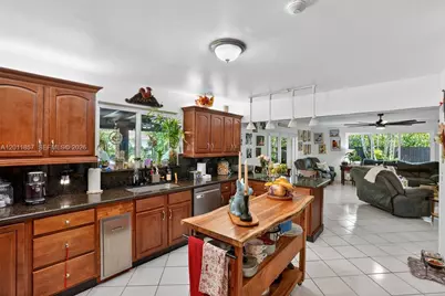3024 SW 98th Ct, Miami, FL 33165 - Photo 19