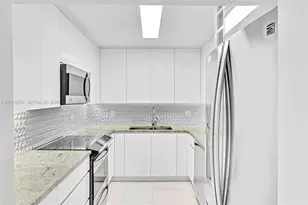 2500 Parkview Dr, Hallandale Beach, FL 33009 - Photo 5