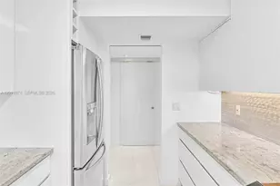 2500 Parkview Dr, Hallandale Beach, FL 33009 - Photo 5