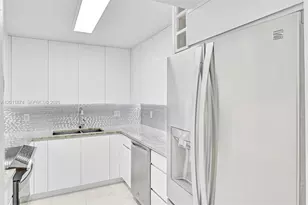 2500 Parkview Dr, Hallandale Beach, FL 33009 - Photo 7