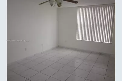 8201 NW 8th St #1-414, Miami, FL 33126 - Photo 5