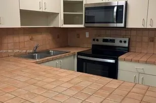 8201 NW 8th St, Miami, FL 33126 - Photo 7