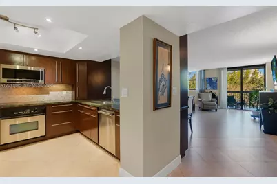 2900 NE 14th St Cswy #402, Pompano Beach, FL 33062 - Photo 1