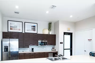 10599 W 33rd Ct, Hialeah, FL 33018 - Photo 33
