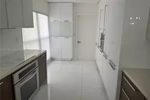 9871 NW 52nd Ln, Doral, FL 33178 - Photo 3