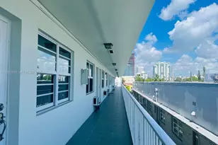 524 Washington Ave, Miami Beach, FL 33139 - Photo 5